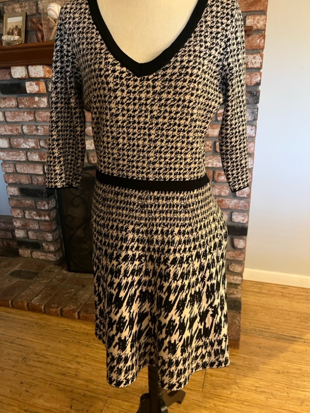 Taylor Black and Cream Houndstooth Midi Dress with V-Neck